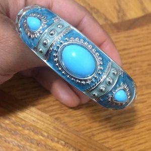 Vintage Chic Turquoise Heavy Bracelet